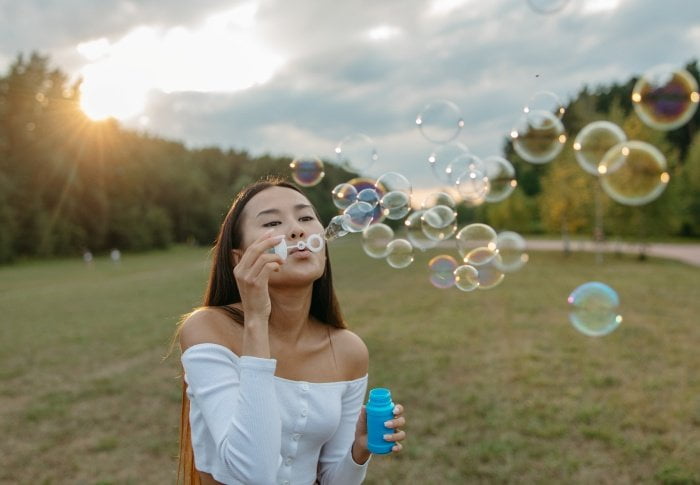 “Que Es La Felicidad? Como Encontrarla Y Ser Feliz ; 7 Claves Que Te Guían”